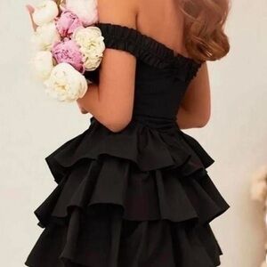 ALAMOUR THE LABEL Black Dress